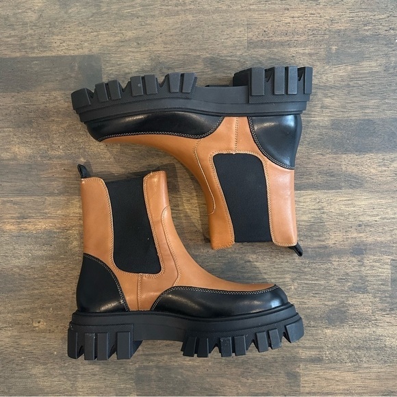 Marc Fisher Morgan Chelsea Boot new without box - Picture 1 of 4